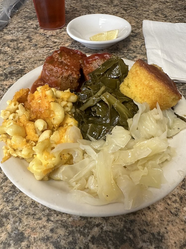 Jomars Family Restaurant