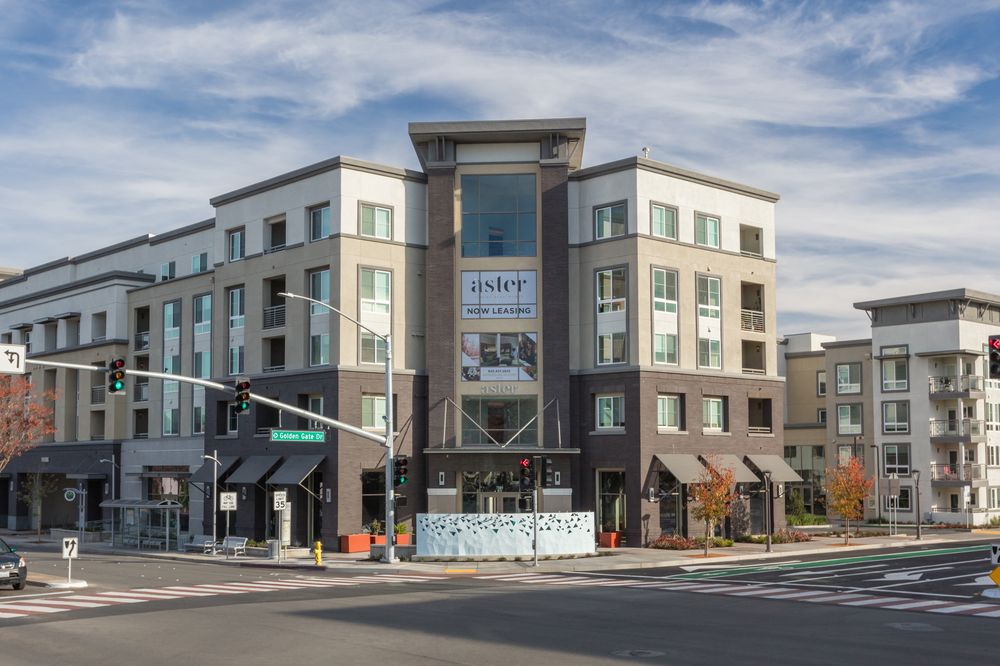 Aster 64 Photos & 35 Reviews Apartments 6775 Golden Gate Dr