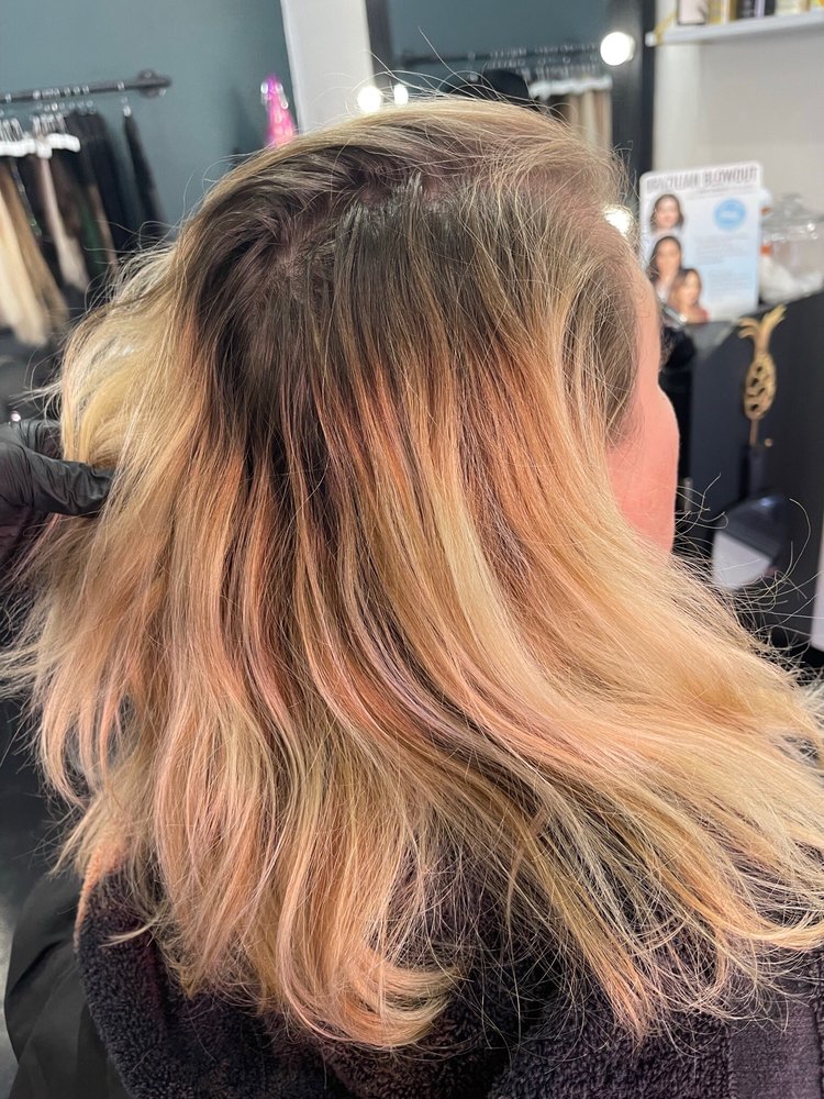 Make Me Chic Salon