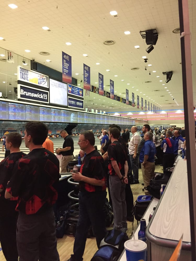 National Bowling Stadium 69 Photos & 22 Reviews Bowling 300 N