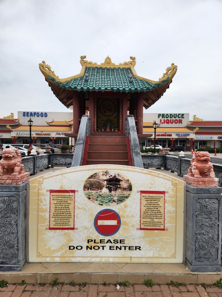 Ben Thanh Plaza