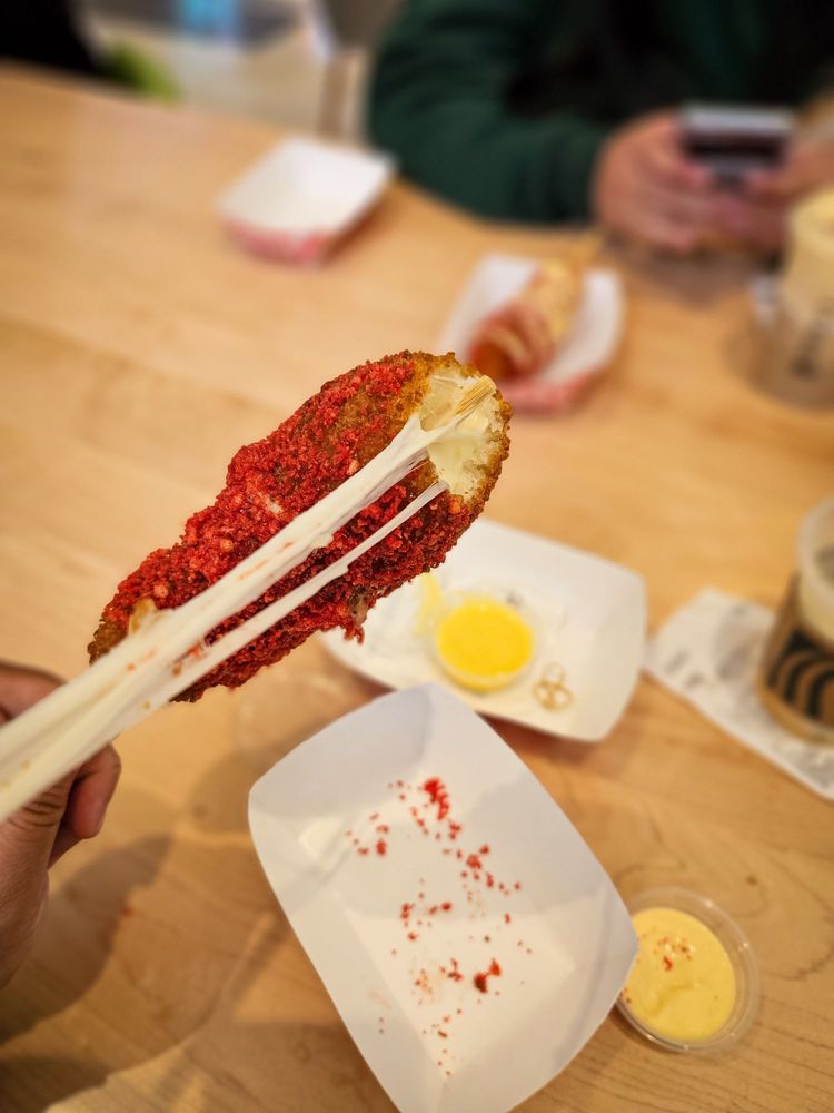 Burnin' Mouth Nashville Hot Chicken