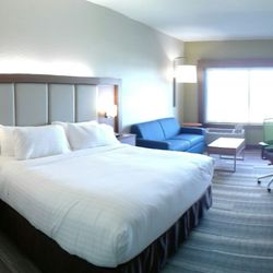 Holiday Inn Express Suites Chicago North S Niles 22 Photo Of Holiday Inn Express Suites Chicago North S Niles Il