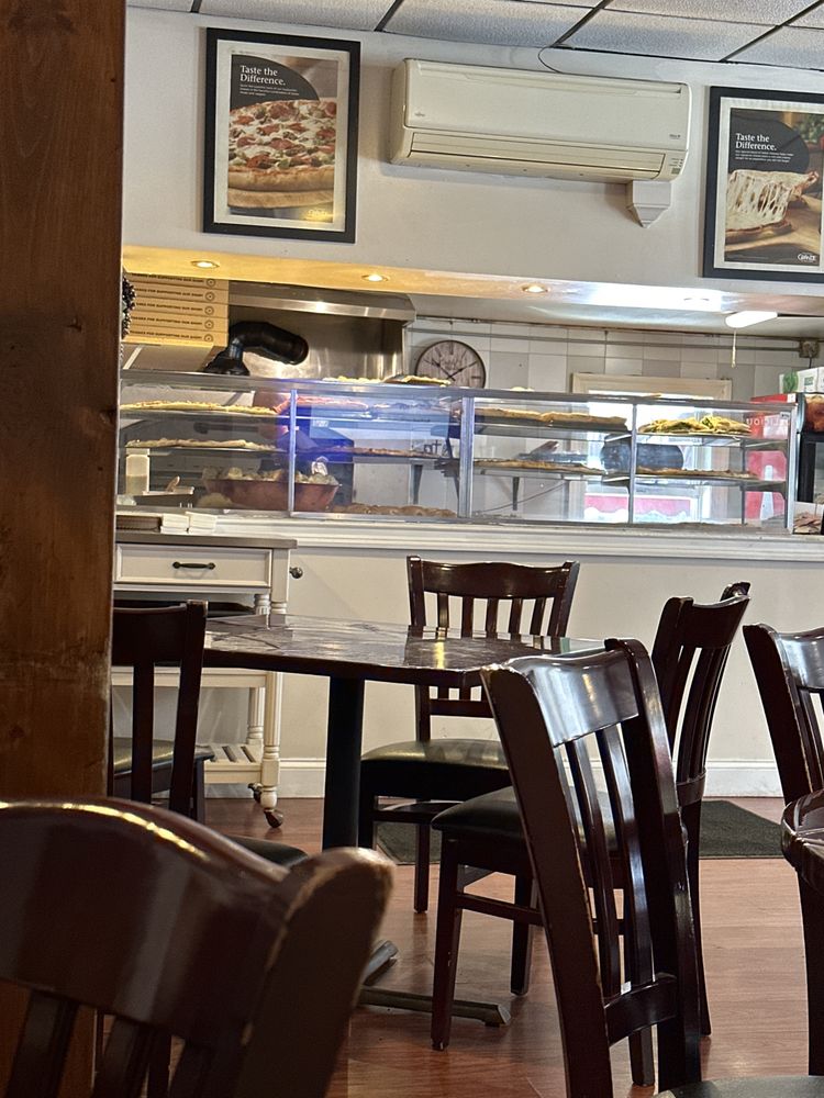 Giovanni's Pizza Restaurant