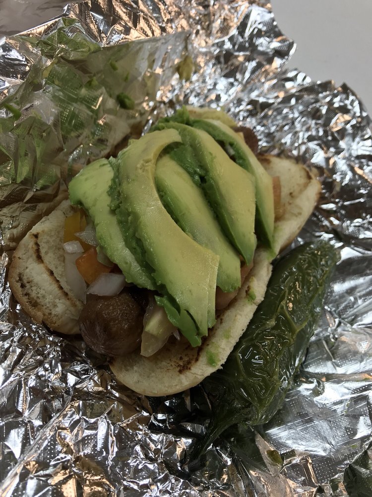 el perron dogs el perron dogs 17 photos 12 reviews dogs 5130 e sam houston pkwy el perron dogs el perron dogs 17 photos 12 reviews dogs 5130 e sam houston pkwy