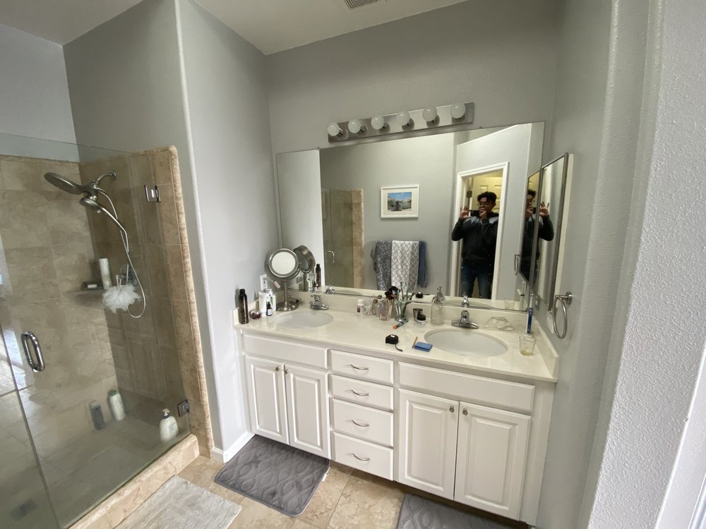 image of business Custom Dreams Tile Company