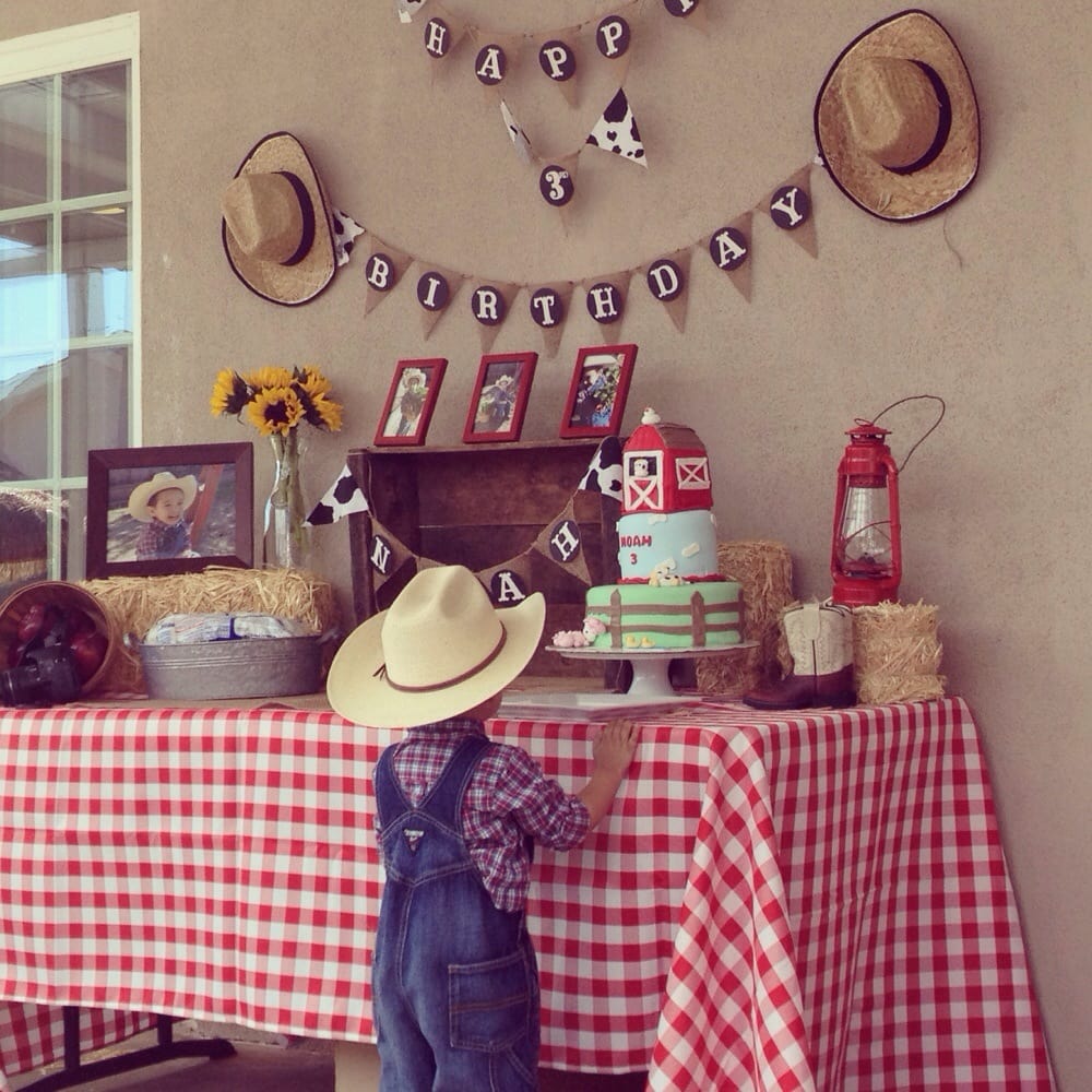 Love these tablecloths! Gingham tablecloths. Yelp