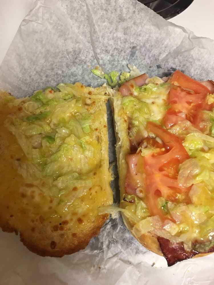Fox's Pizza Den