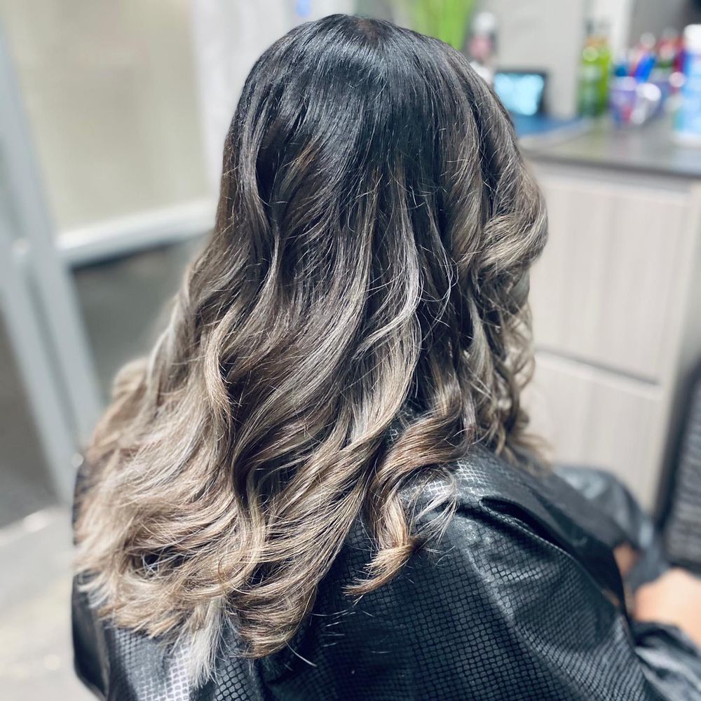 Allyson The Color Genius