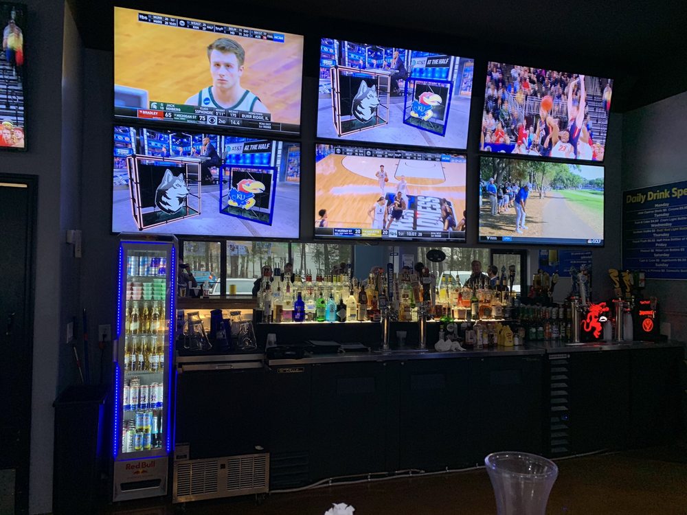 Bralie's Sports Bar