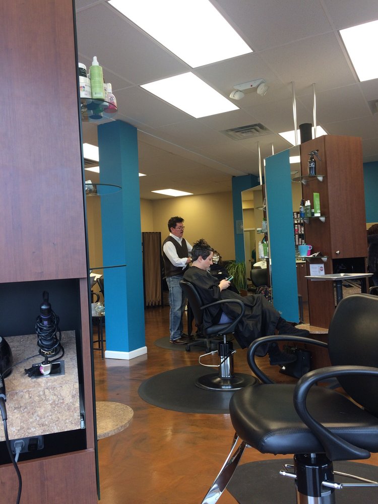 Ella Rae Salon Hair Salons 30395 Woodward Ave, Royal Oak, MI