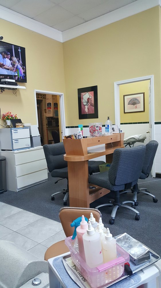 Holiday Nails 11 Reviews Nail Salons 680 S Lilley Rd, Canton, MI