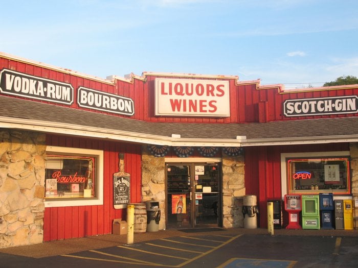 Donelson Liquors Beer, Wine & Spirits 2501 Lebanon Pike, Donelson