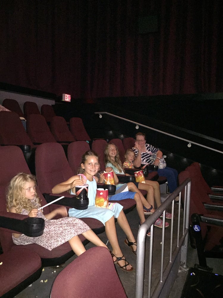 Carmike Hickory Nc >> With The Chesson Kiddies At Finding Dory Yelp Carmike Hickory Nc >> With The Chesson Kiddies At Finding Dory Yelp