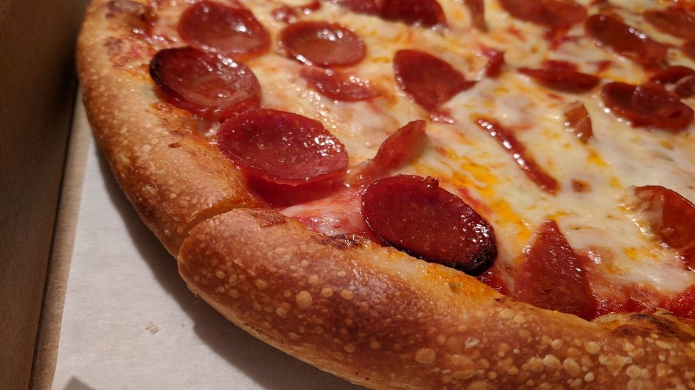 Fred's Pizza & Subs