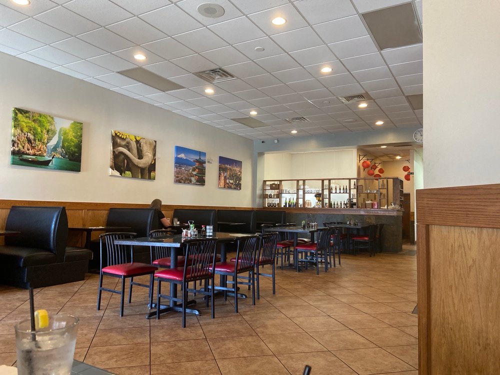 Phoenix Thai & Japanese Restaurant