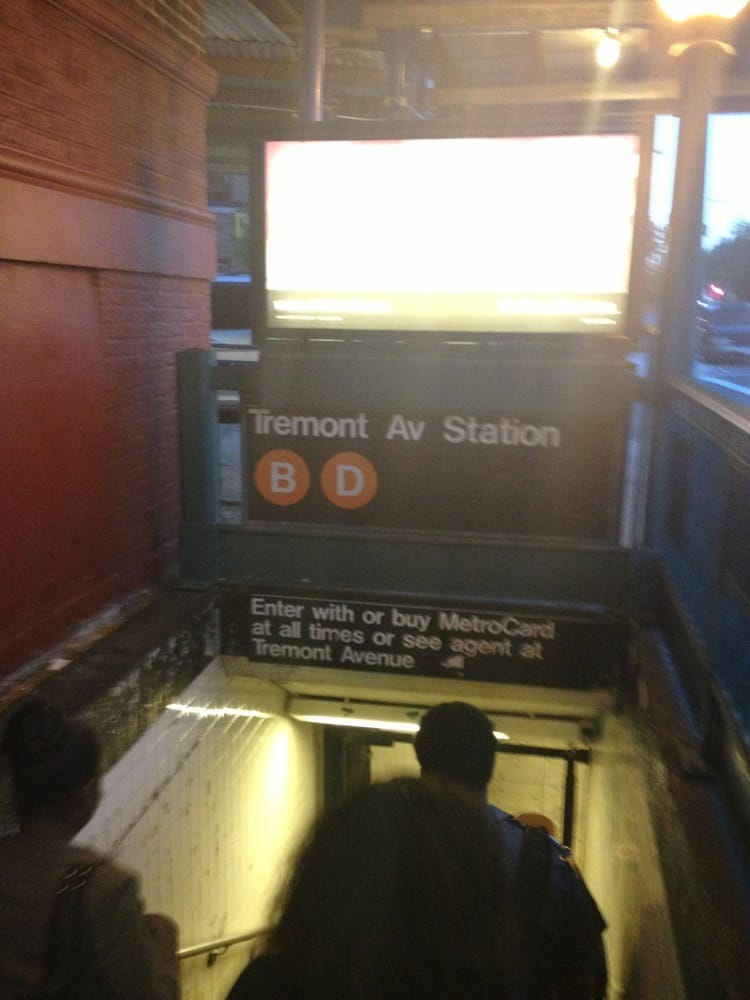 MTA Tremont Avenue Subway Station Metro Stations 200298 E 178th St, Mount Hope, Mount