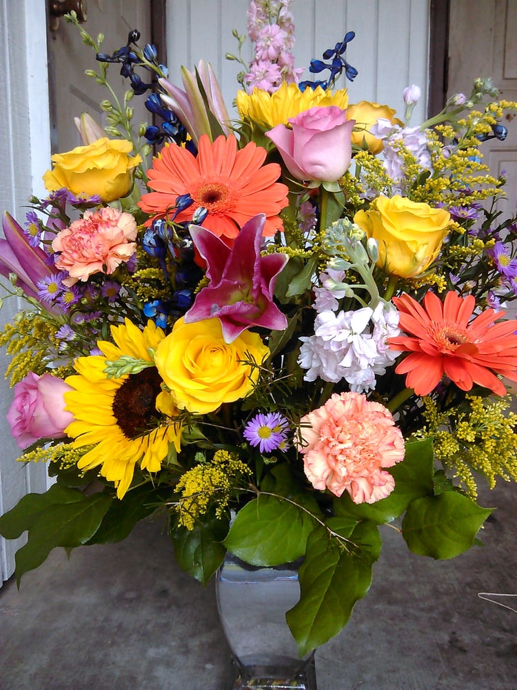 Rae's North Point Florist