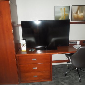 Courtyard By Marriott Boston Logan Airport 80 Photos 102 Reviews