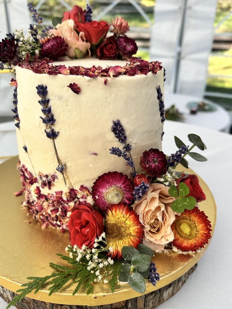 Bellbird Bungalow Bakery & Blossoms