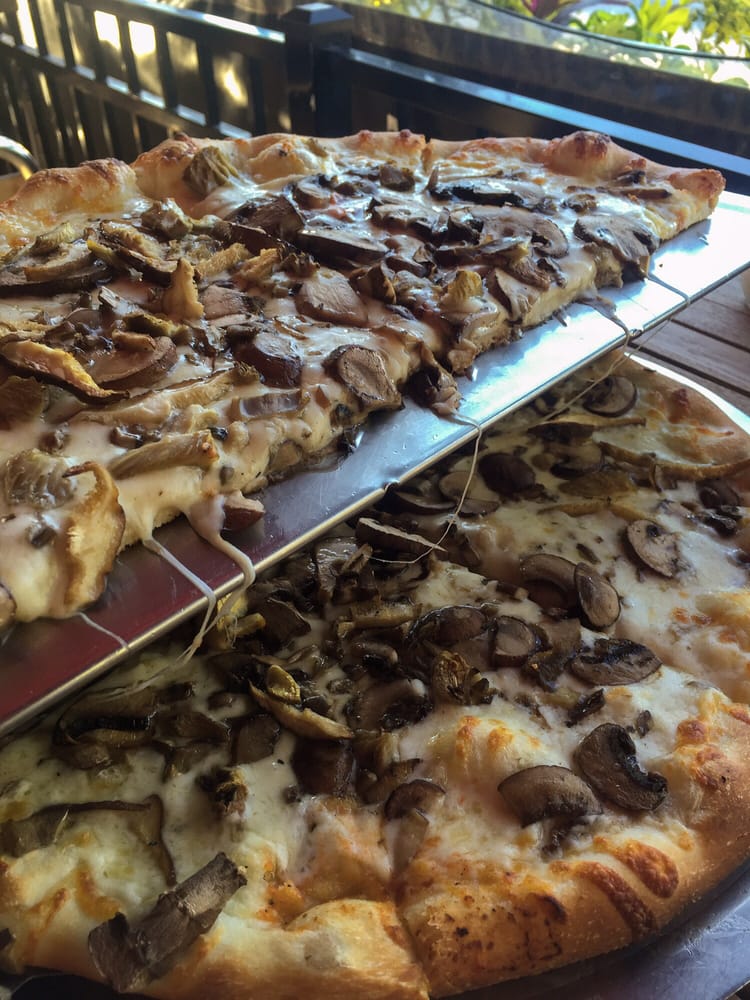 Slyce Pizza Bar 160 Photos & 232 Reviews Pizza Indian Rocks Beach