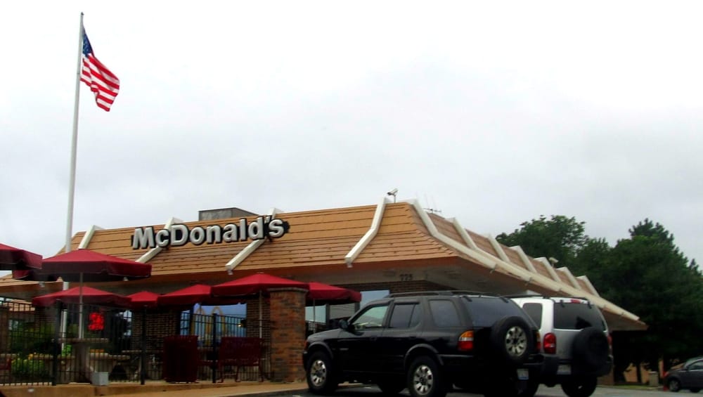 McDonald’s Fast Food 775 E Algonquin Rd, Schaumburg, IL