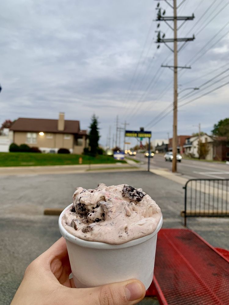 Mr. Wizard's Frozen Custard