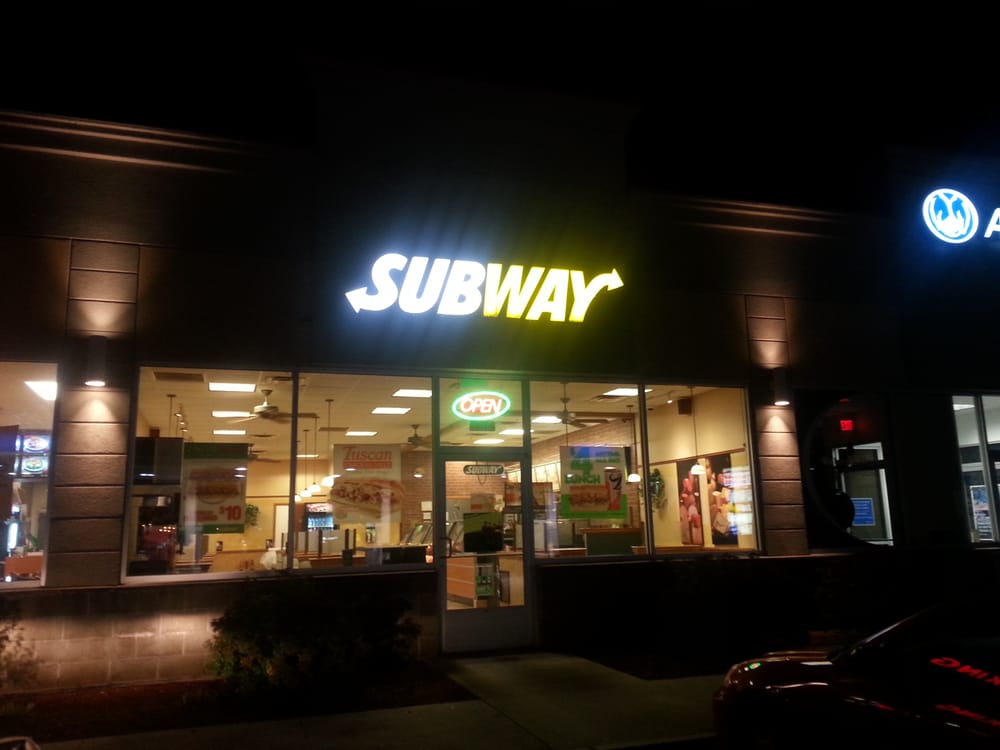 Subway Sandwiches 791 Kittyhawk Ave, Auburn, ME Restaurant