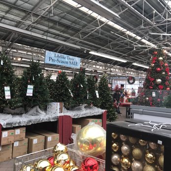 Hicks Nurseries 490 Photos 101 Reviews Gardening Photo Of Hicks Nurseries Westbury Ny United States Christmas Time
