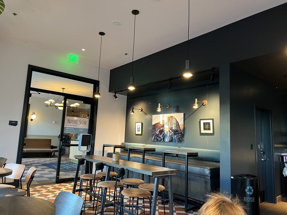 Native Son Cafe & Bar
