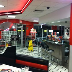 A side-by-side comparison on double cheeseburgers and fries from each Midwest chain Steak 'n Shake was founded in in Normal, Illinois. Gus Belt, Steak 'n Shake's founder, pioneered the concept of premium burgers and milk shakes. For over 80 years, the company's name has been symbolic of its heritage.3/5(55).