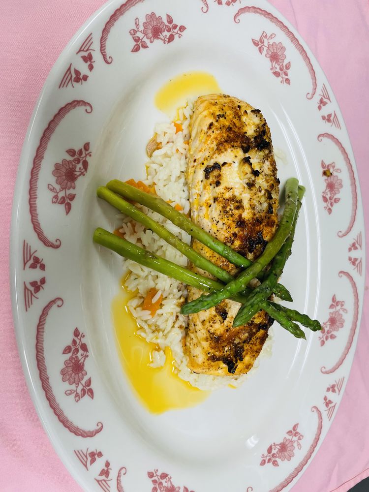 Pine Grove Inn of East Patchogue Pine Grove Inn of East Patchogue