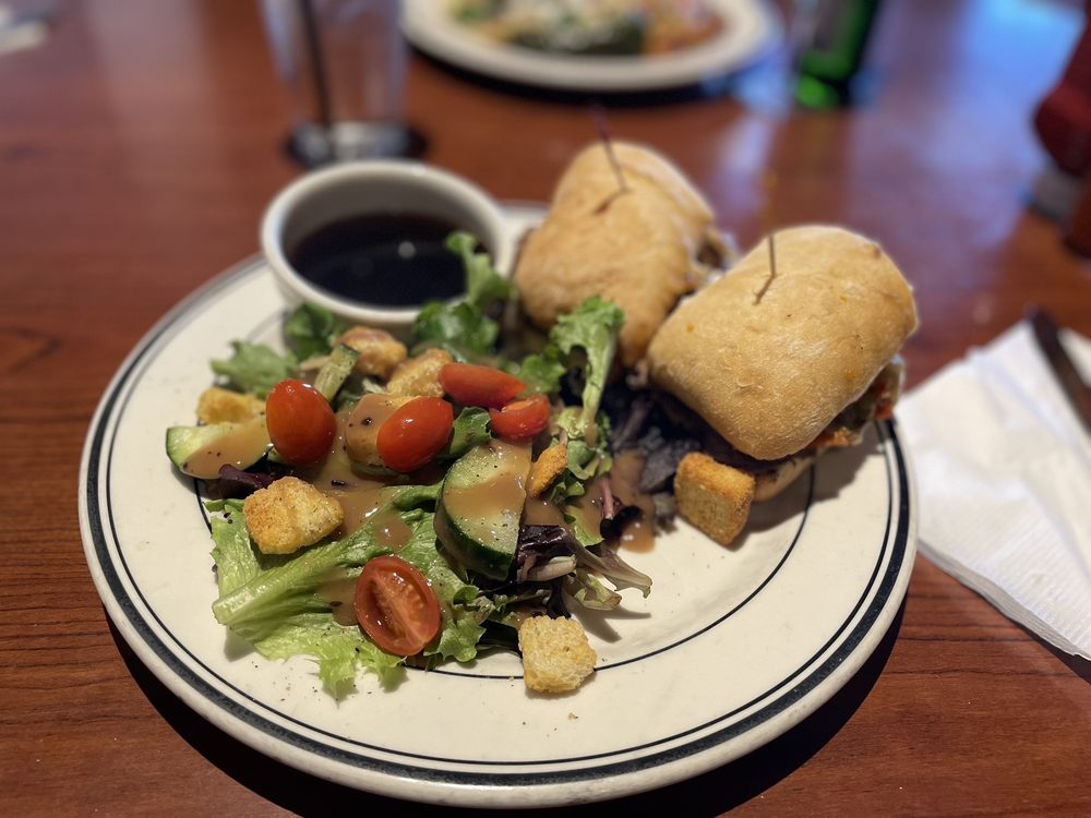 Mimi's Cafe