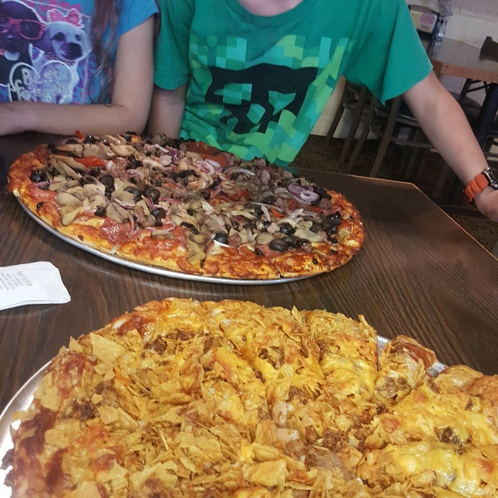 Papa’s Pizza Parlor 13 Photos & 42 Reviews Pizza 1577 Coburg Rd