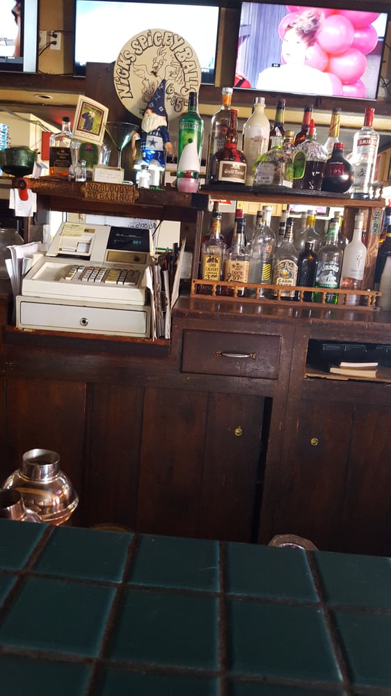 Rick’s Sports Bar and Family Room Bars 1531 S Green River Rd