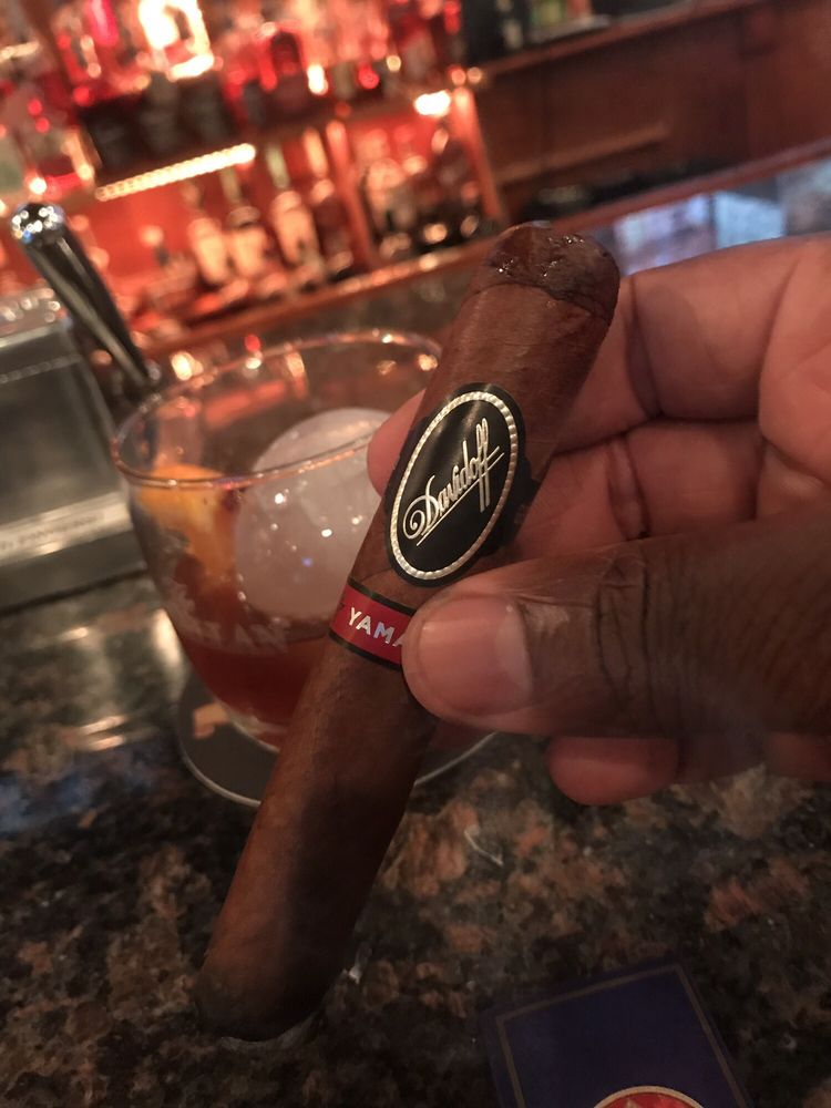 Santino's Cigars & Cocktails