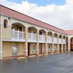 Econo Lodge 16 Photos Hotels 3325 Us Route 60 Huntington Wv Photo Of Econo Lodge Huntington Wv United States