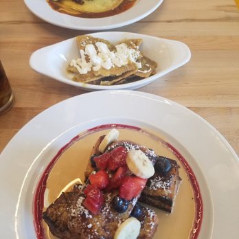 Con Huevos 202 Photos 92 Reviews Mexican 4938 Us 42 Photo Of Con Huevos Northfield Ky United States Dulce De Leche Toast
