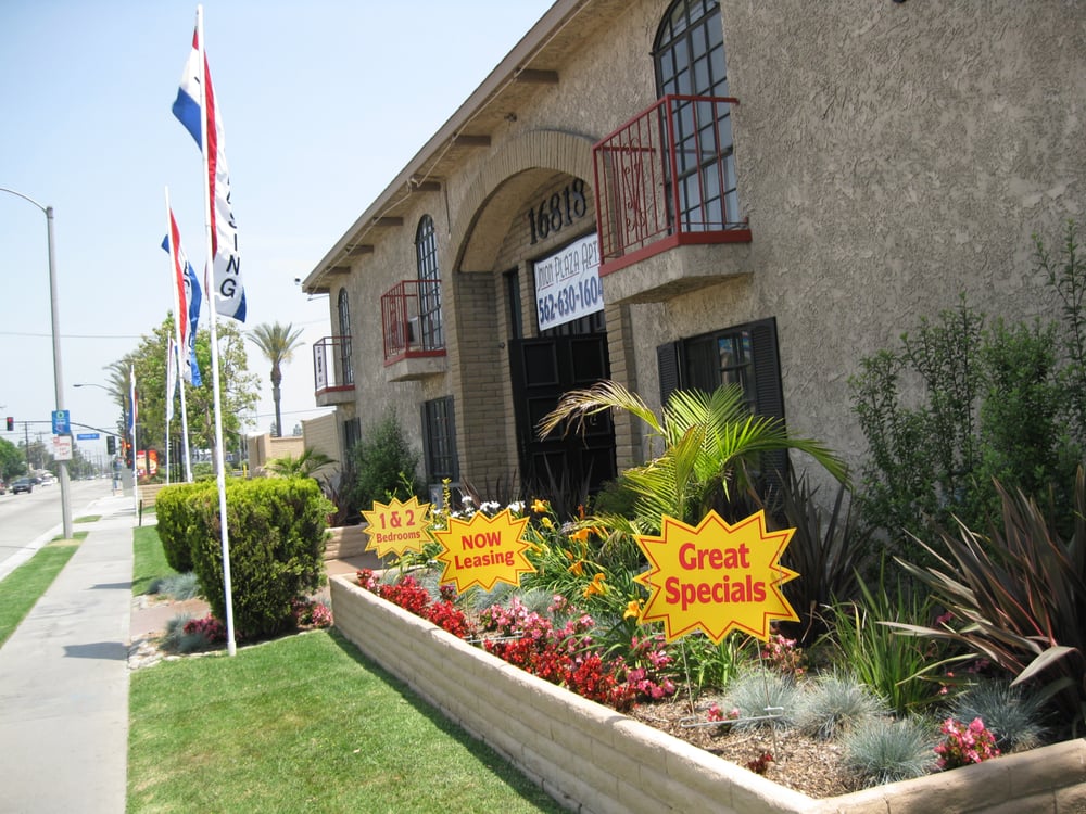 Union Plaza Apartments