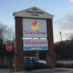 stop shop supermarket 23 photos 12 reviews grocery 1025 stop and shop american legion highway boston flyer