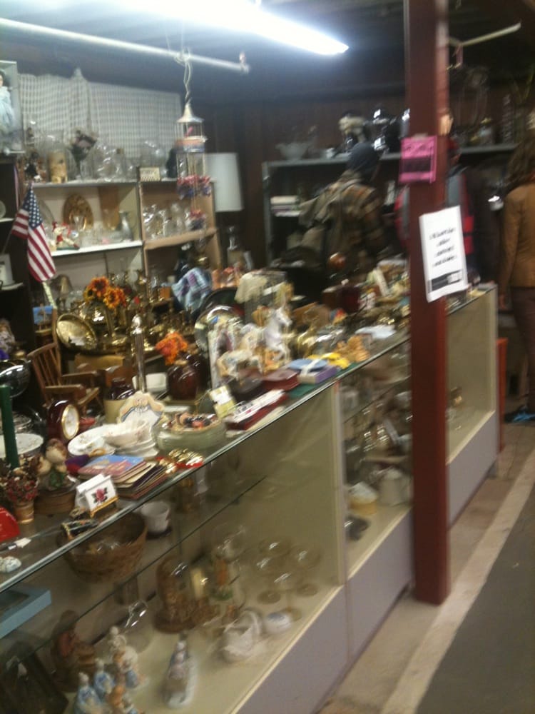 Kiwanis Thrift Sale 21 Reviews Thrift Stores 200 S First St, Ann