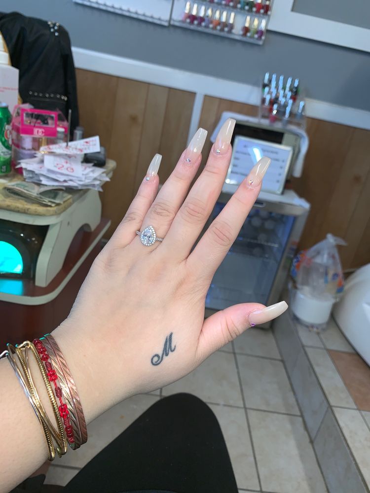 Magic Nails
