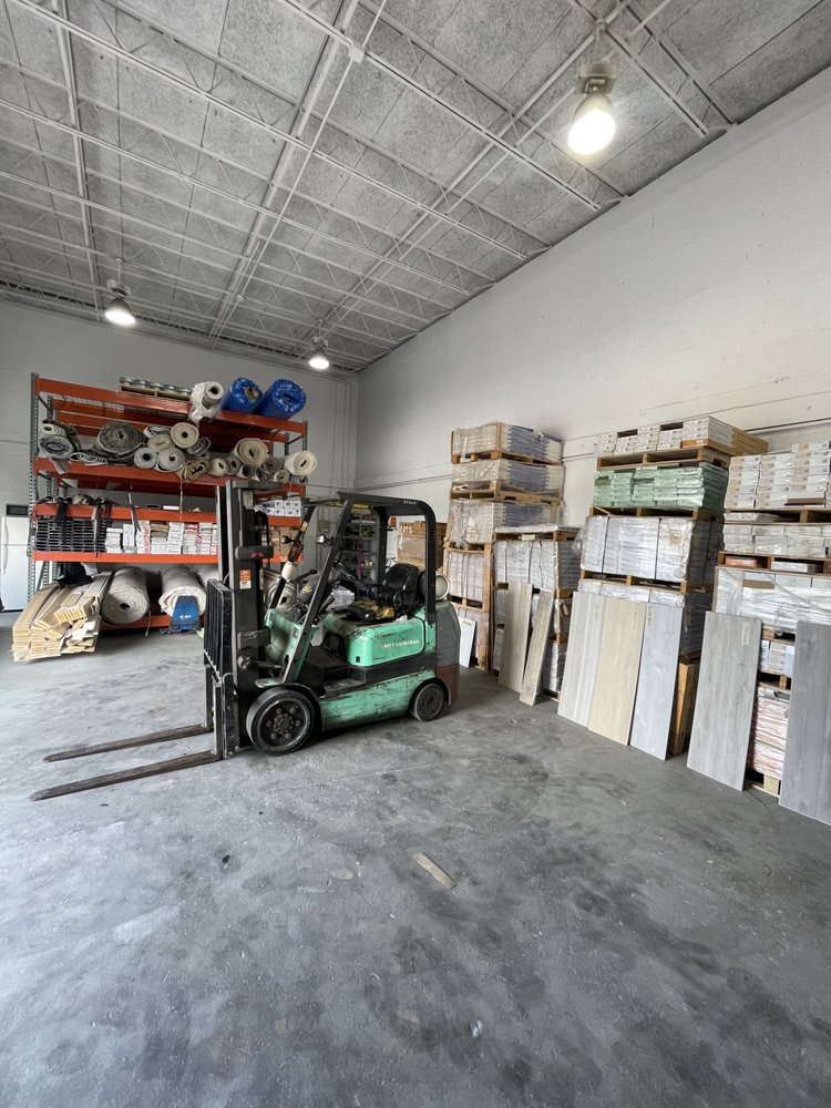 image of business Giant Carpet & Flooring