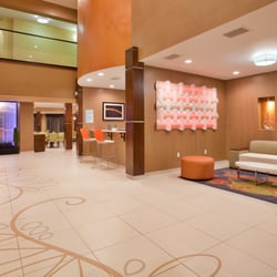 Holiday Inn Express Suites St Louis Airport 12 Photos 25 Photo Of Holiday Inn Express Suites St Louis Airport Mo