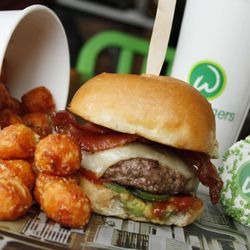Wahlburgers 372 Photos 431 Reviews American Traditional Photo Of Wahlburgers Myrtle Beach Sc United States