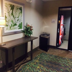Hampton Inn Hernando Hotels 2675 Mcingvale Rd Ms Photo Of Hampton Inn Hernando Ms United States Elevator Area