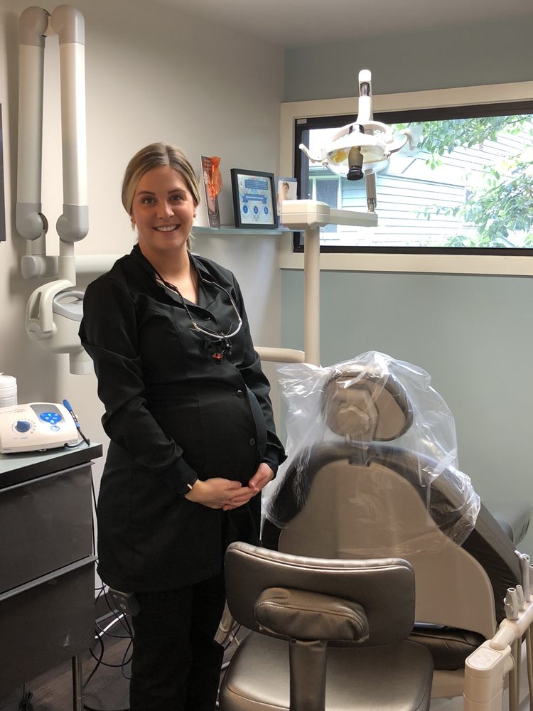 image of business Amanda Tavoularis, DDS PLLC