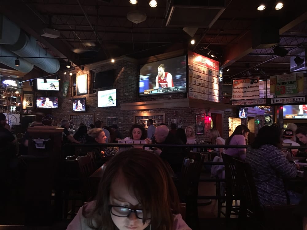Chickie’s & Pete’s 301 Photos & 374 Reviews Sports Bars 1526