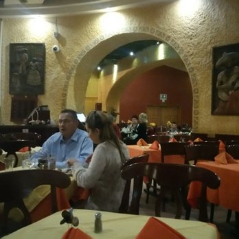 Azteca Restaurant 46 Photos 10 Reviews Bars Blvd Benito Photo Of Azteca Restaurant Rosarito Baja California Mexico