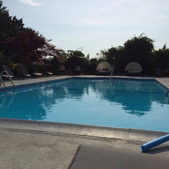 Baywatch Hotel Marina 21 Photos Reviews Hotels 72 Photo Of Baywatch Hotel Marina Hampton Bays Ny United States Great